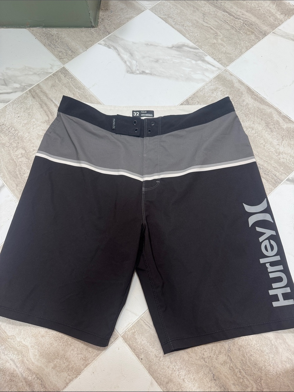 Hurley Black and Gray Men's Boardshorts with Side Logo